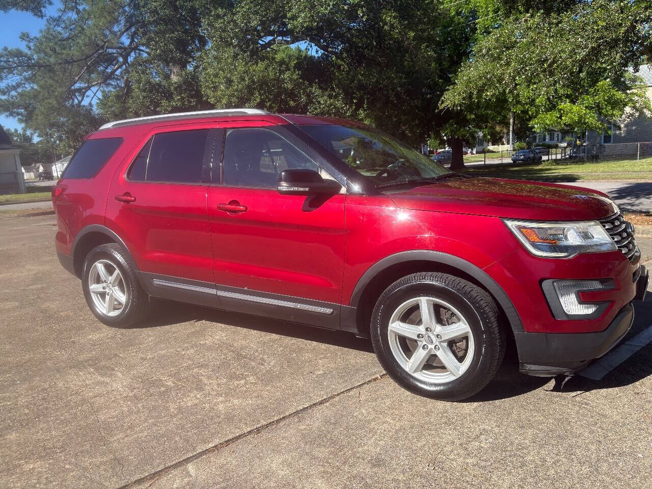 2017 FORD Explorer