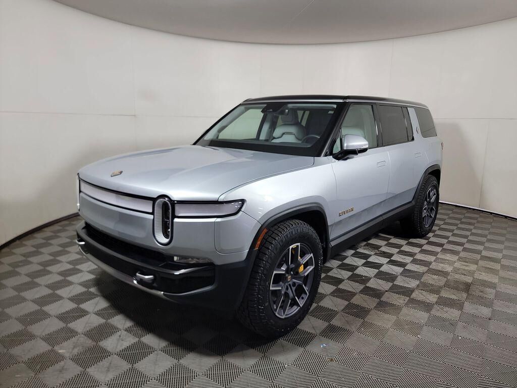 2024 RIVIAN R1S