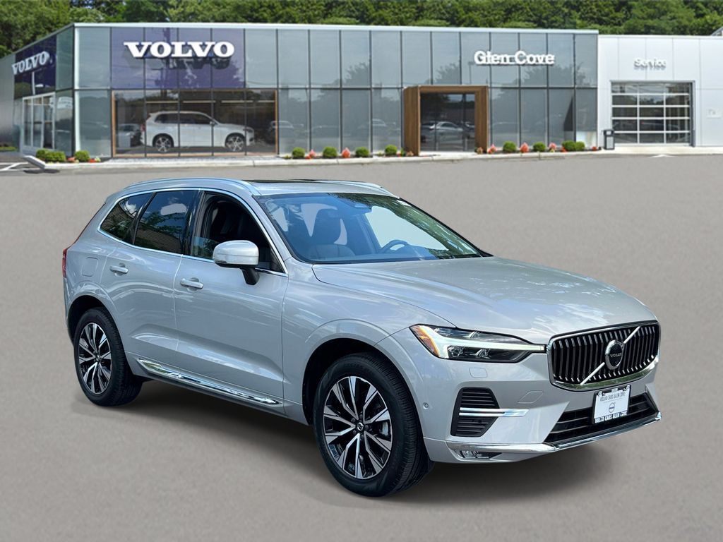 2023 VOLVO XC60