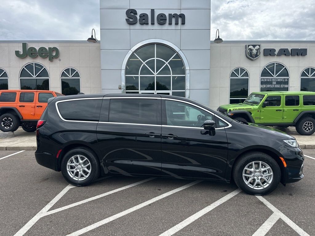 2026 CHRYSLER Pacifica
