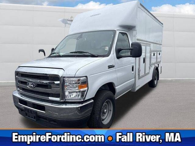 2026 FORD E-350