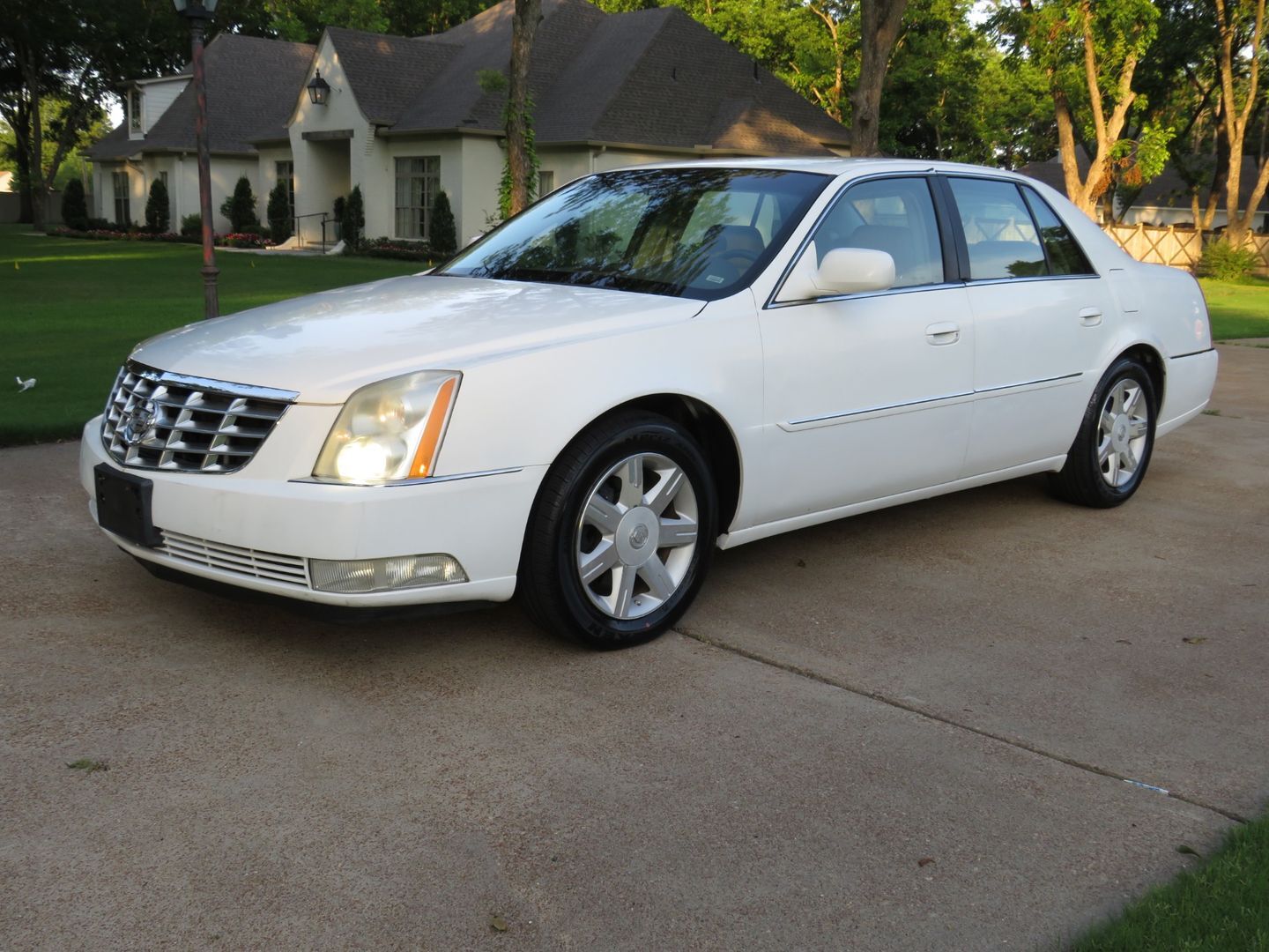 2006 CADILLAC DTS