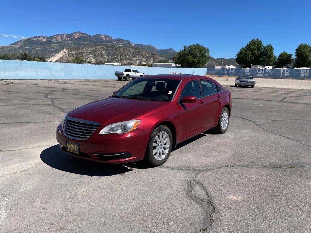 2011 CHRYSLER 200