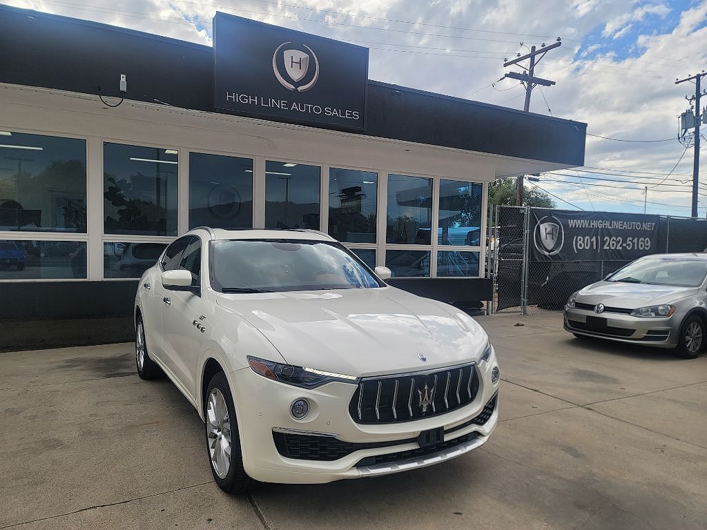 2022 MASERATI Levante