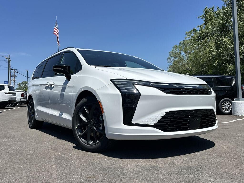 2027 CHRYSLER Pacifica