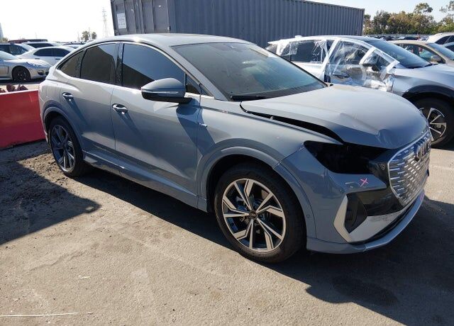 2024 AUDI Q4