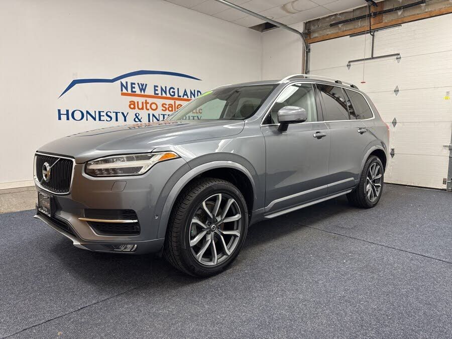 2017 VOLVO XC90