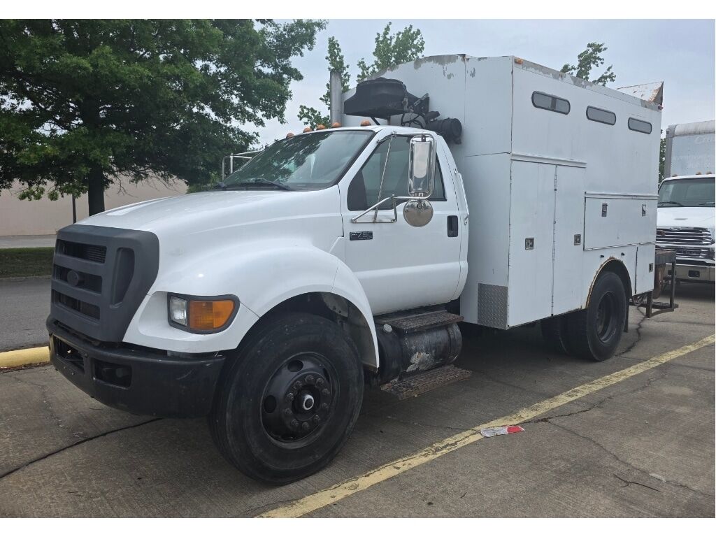2009 FORD F-750
