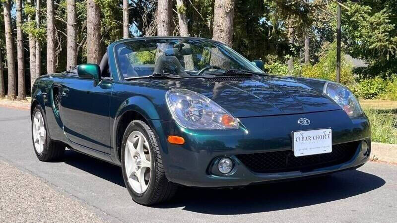 2003 TOYOTA MR2