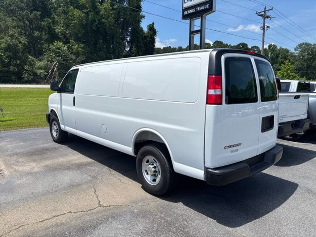 2026 CHEVROLET Express