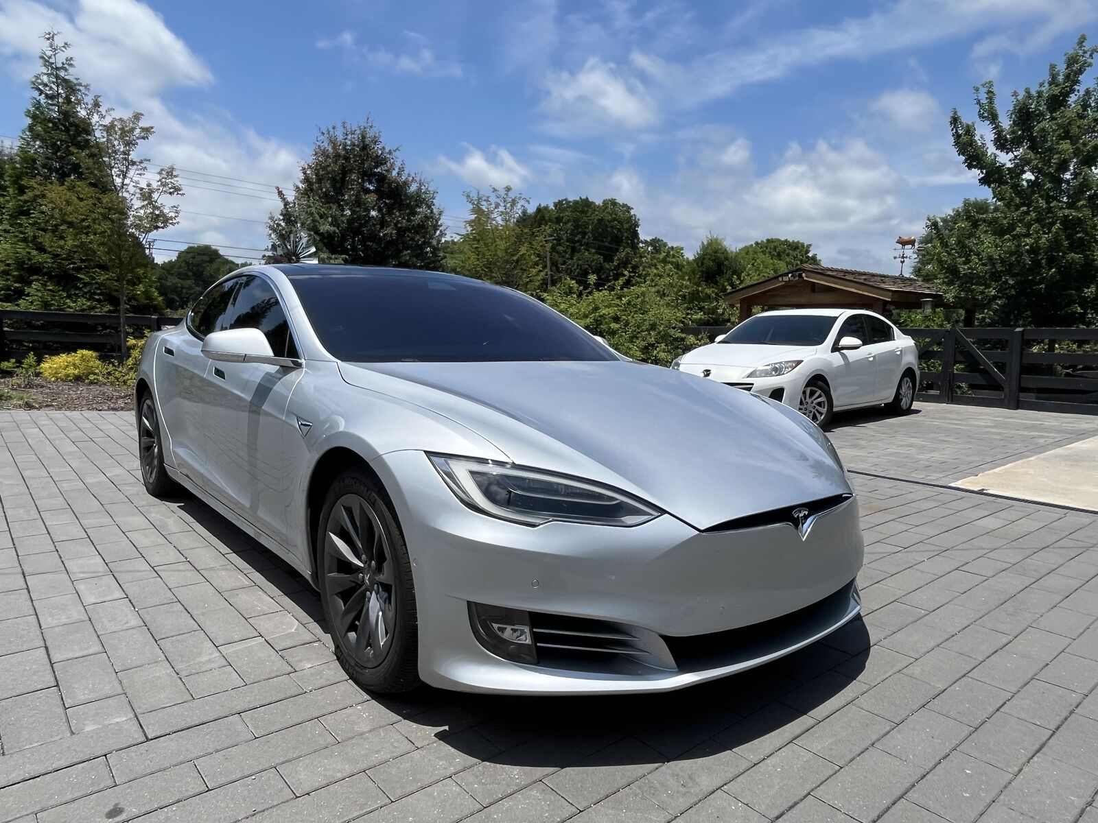 2017 TESLA Model S
