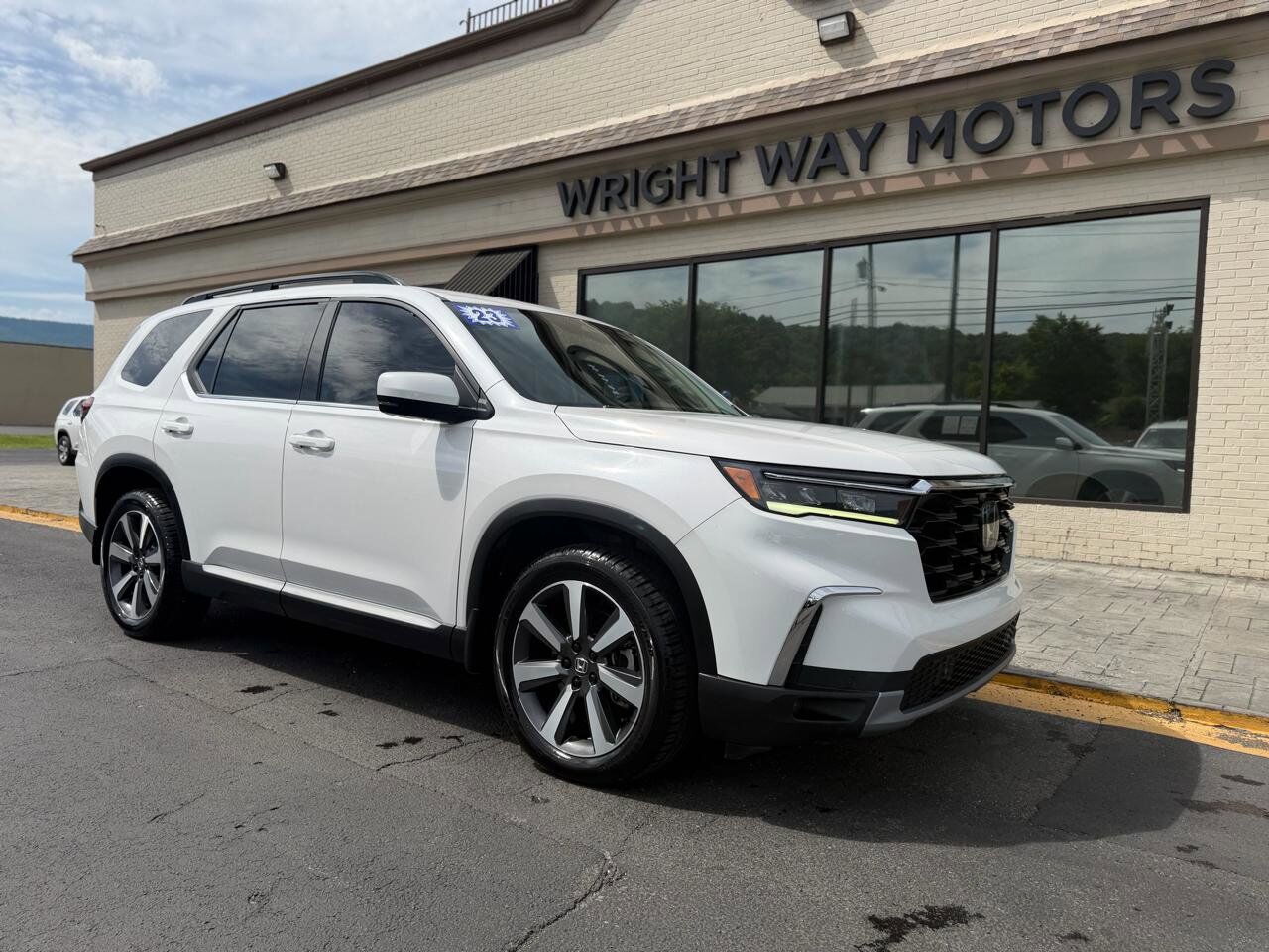 2023 HONDA Pilot