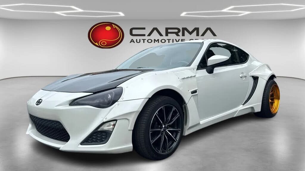 2014 TOYOTA Scion