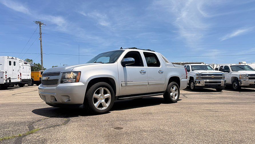 2011 CHEVROLET Avalanche
