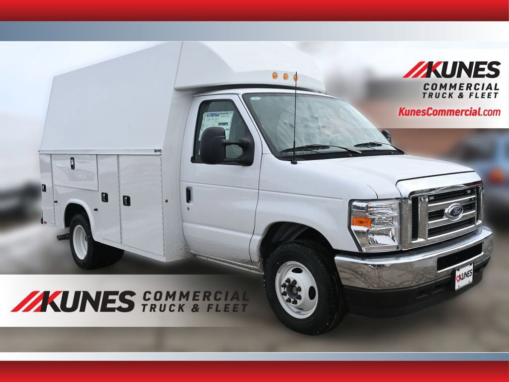 2025 FORD E-350