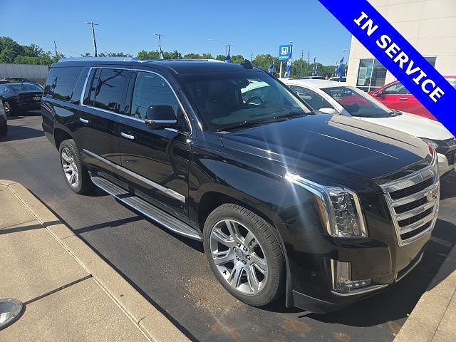 2017 CADILLAC Escalade ESV
