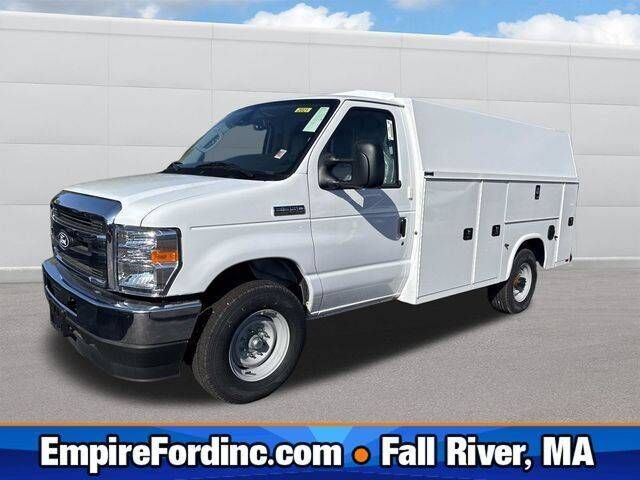 2026 FORD E-350