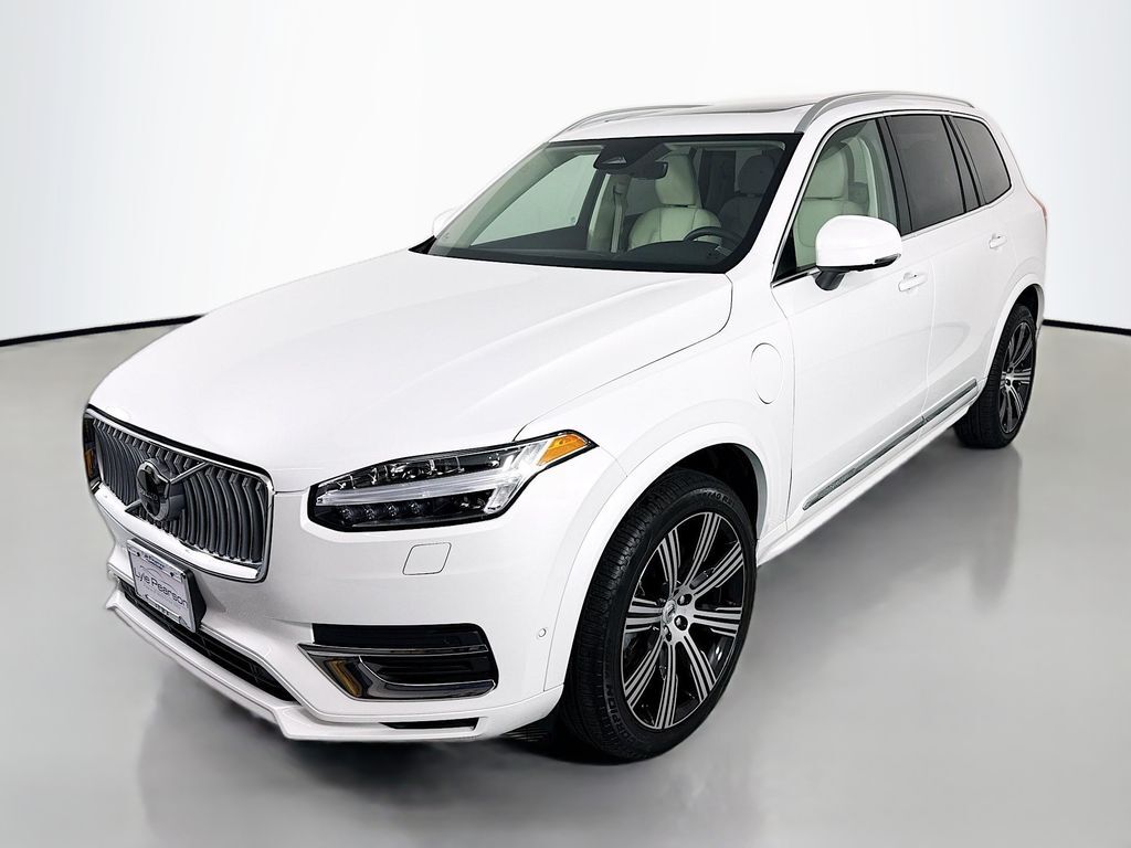 2024 VOLVO XC90
