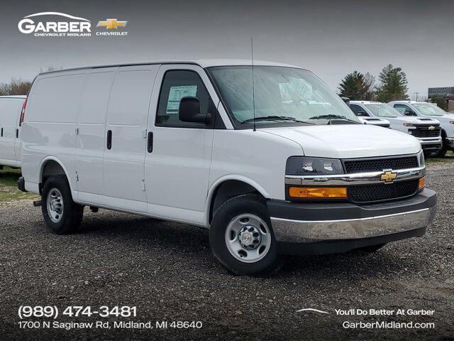 2026 CHEVROLET Express