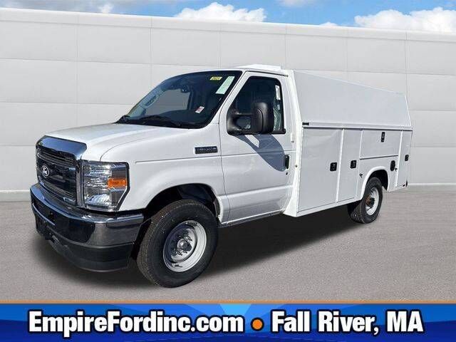 2026 FORD E-350