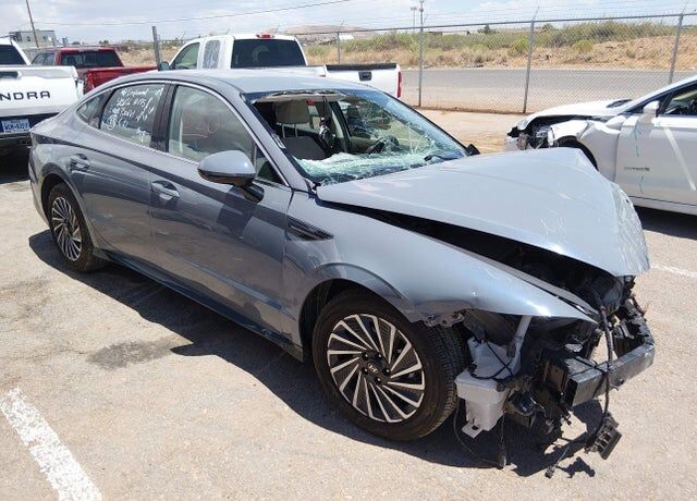 2025 HYUNDAI Sonata