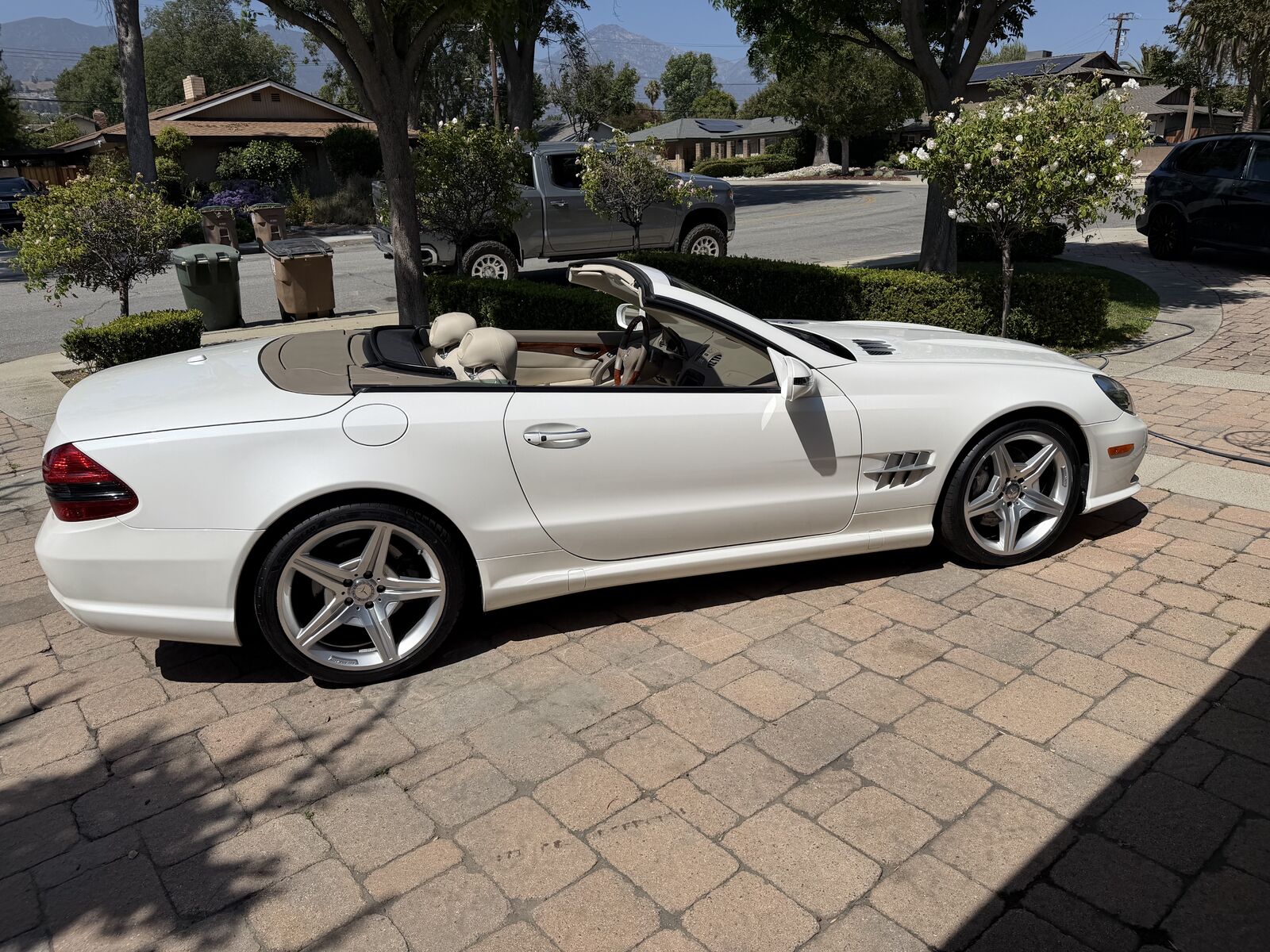Mercedes-Benz SL-Class