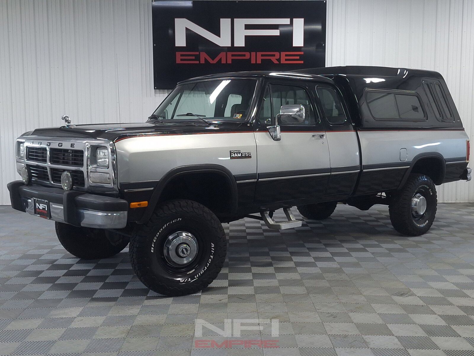 1993 DODGE W-Series