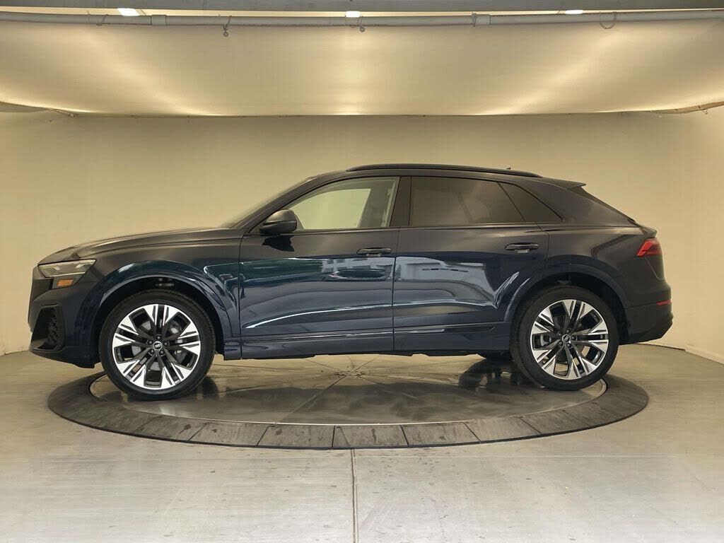 2025 Audi Q8
