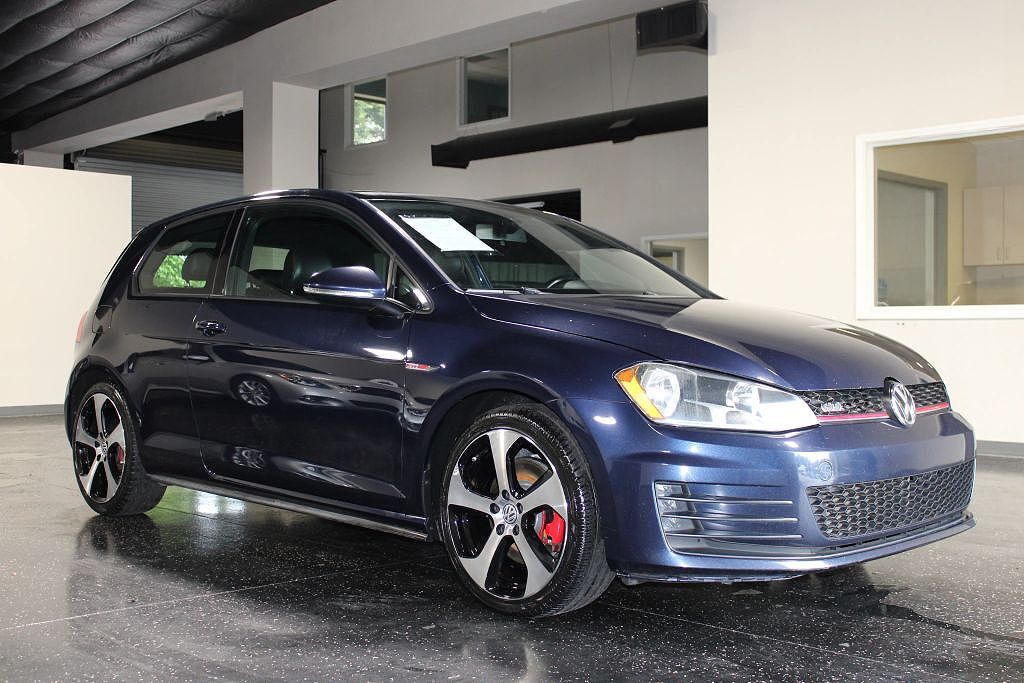 2016 VOLKSWAGEN Golf R
