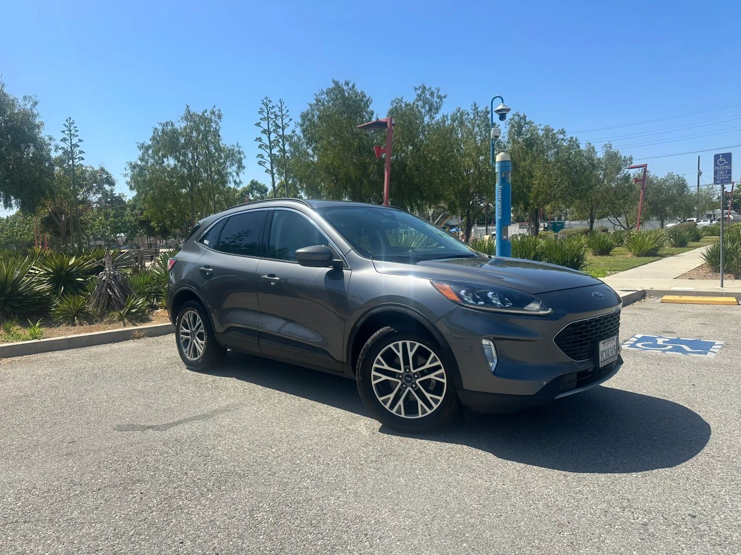 2021 FORD Escape