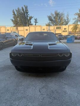 2017 DODGE Challenger