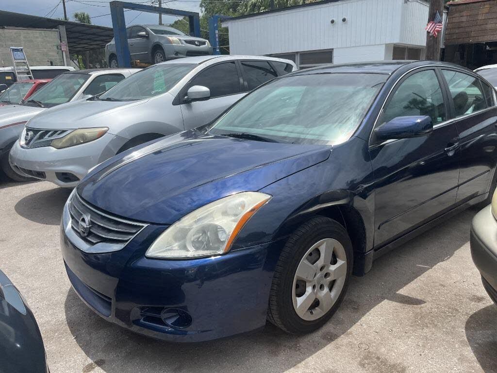 2010 NISSAN Altima