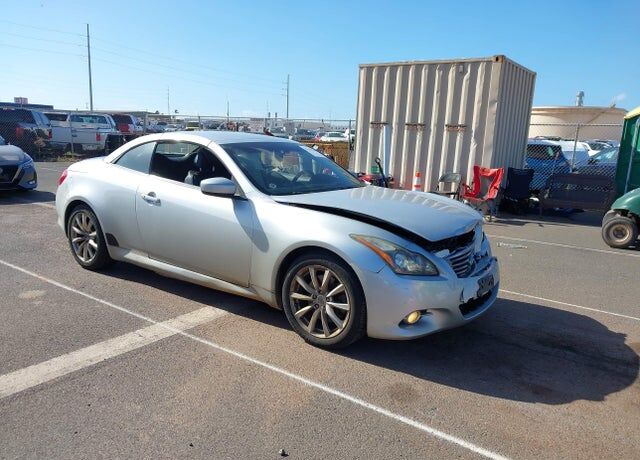 2011 INFINITI G37