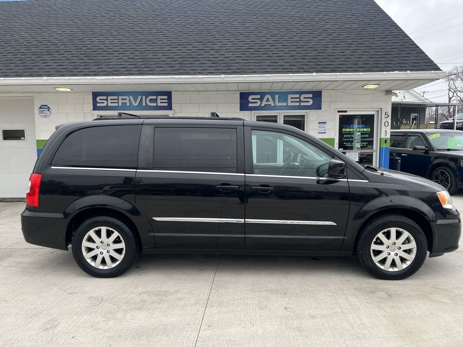 2013 CHRYSLER Town and Country