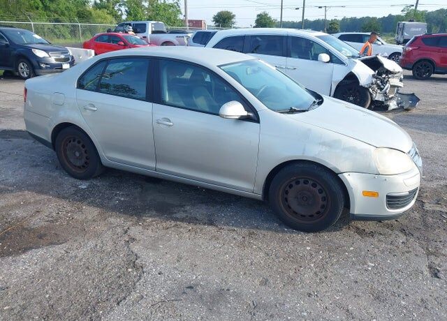 2010 VOLKSWAGEN Jetta