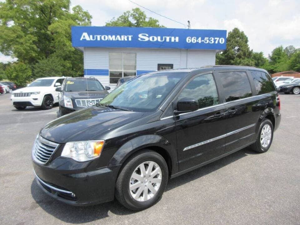 2015 CHRYSLER Town and Country