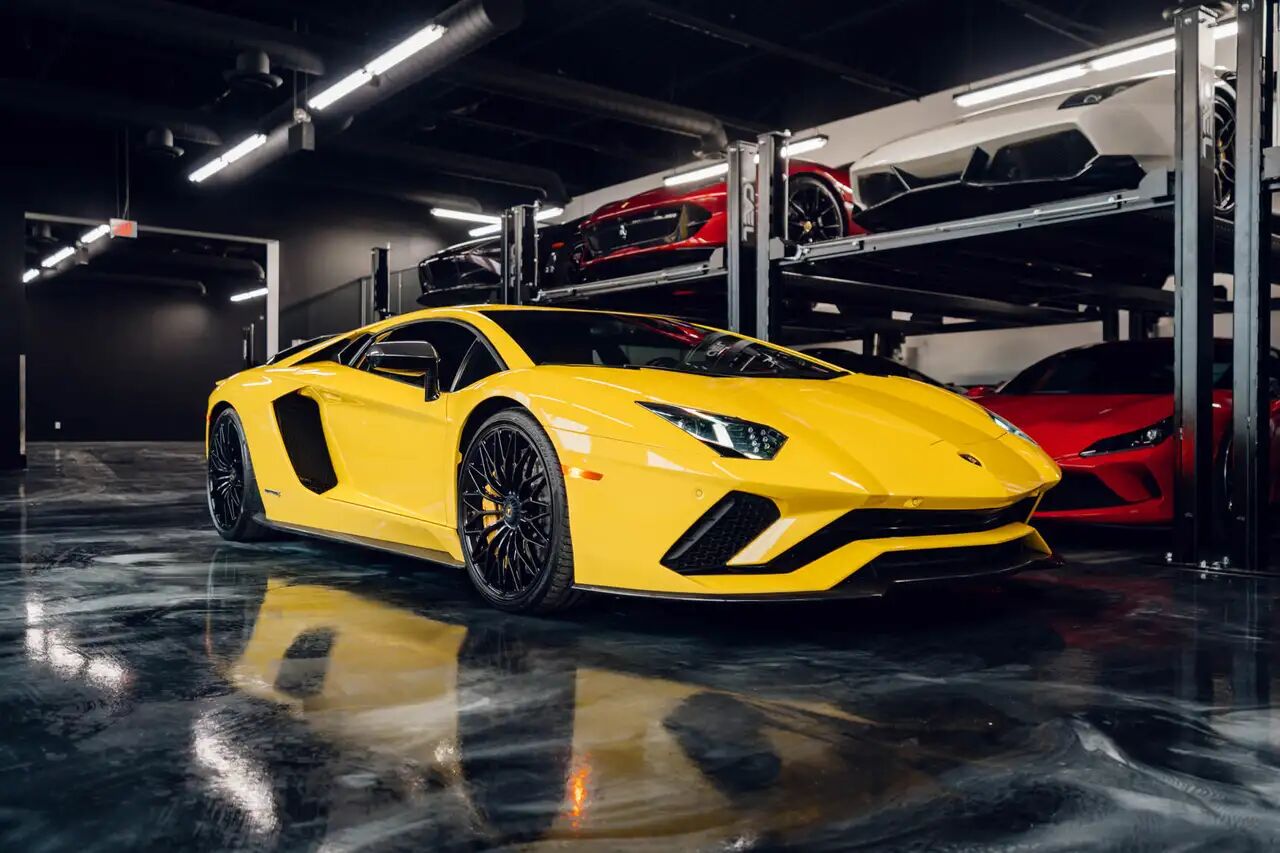 2018 LAMBORGHINI Aventador