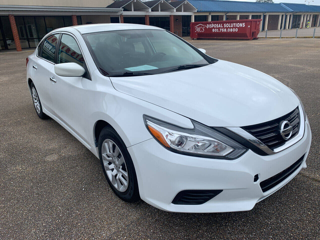 2017 NISSAN Altima