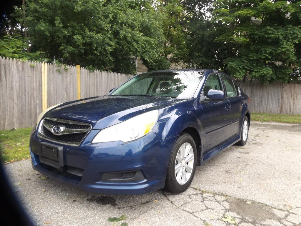 2011 SUBARU Legacy