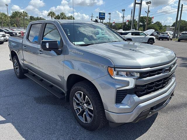 2024 CHEVROLET Silverado