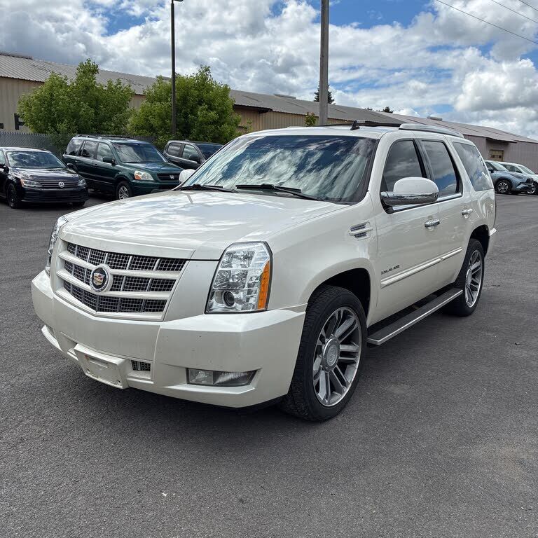 2013 CADILLAC Escalade