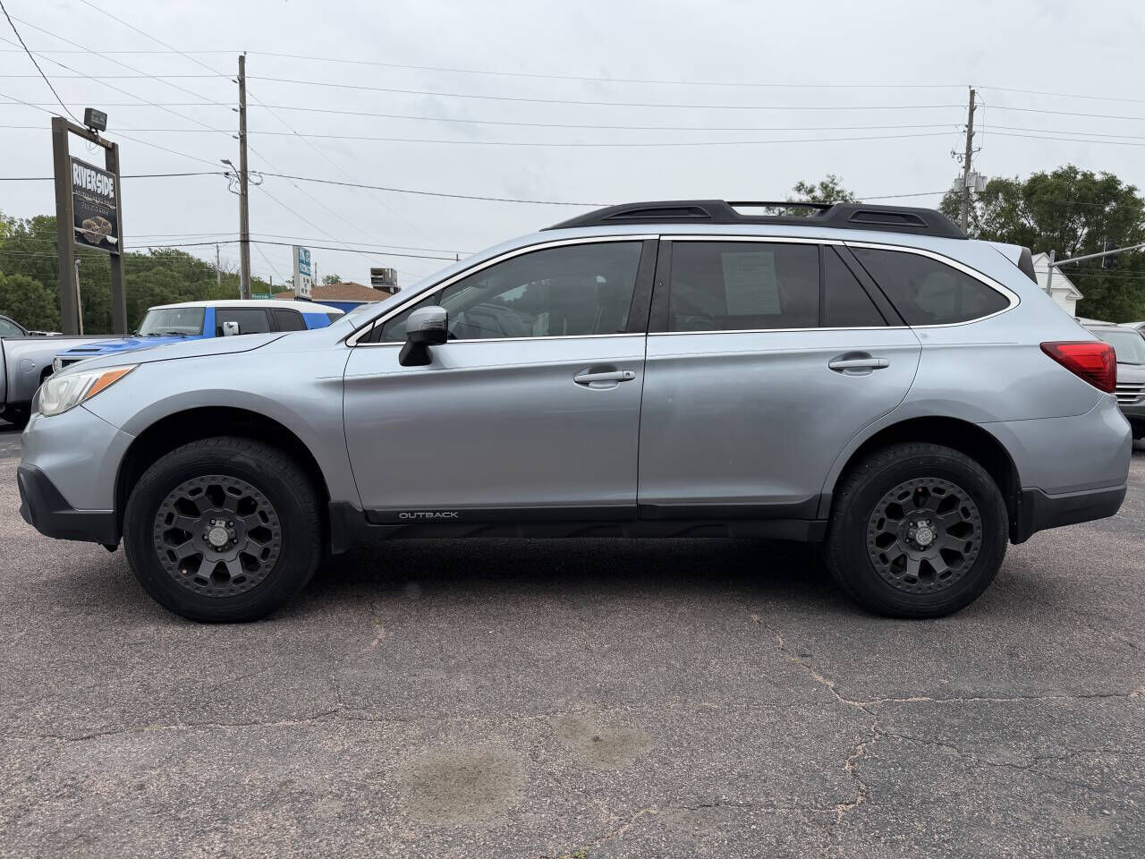 2015 SUBARU Outback