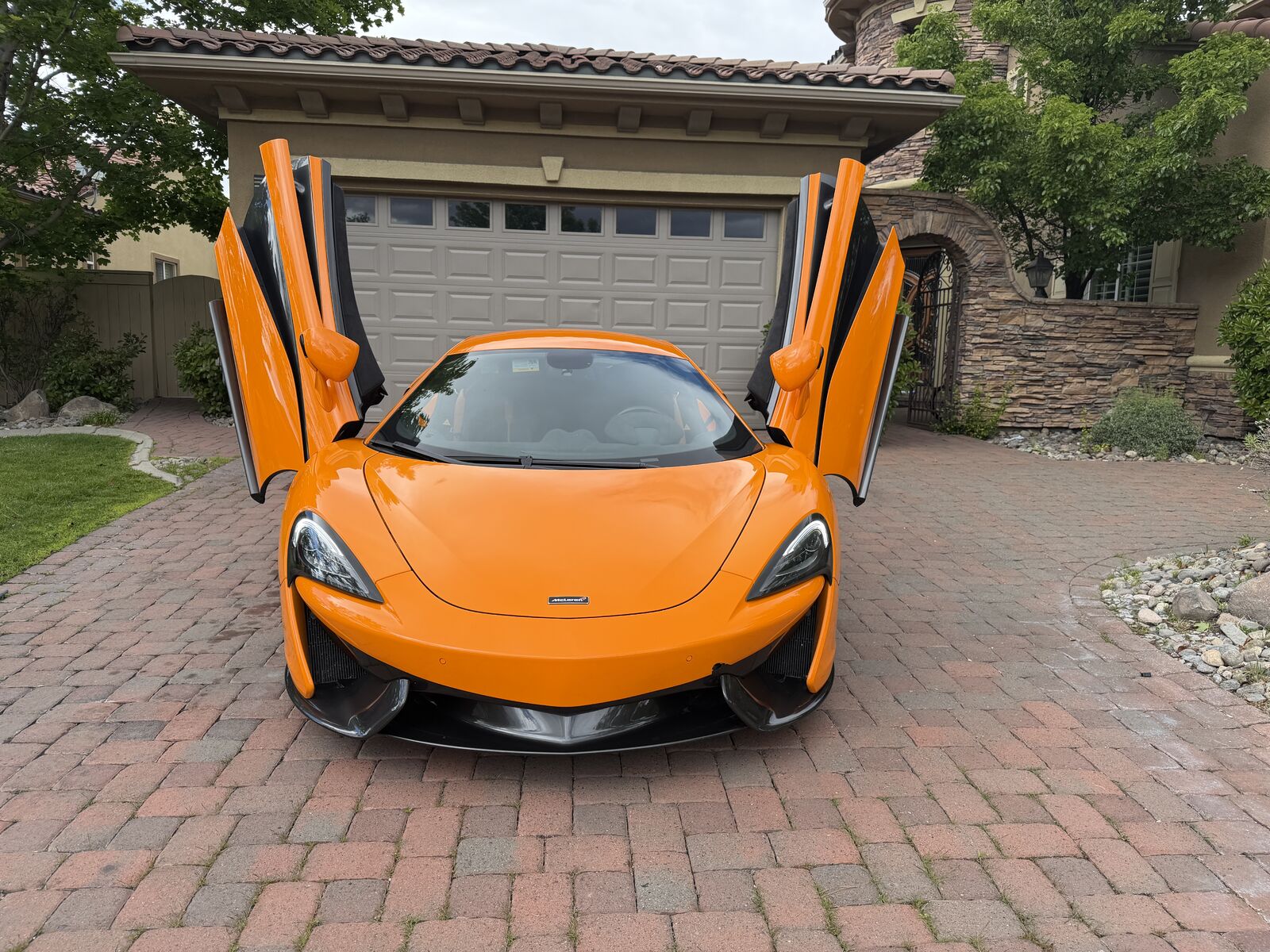2016 MCLAREN 570S