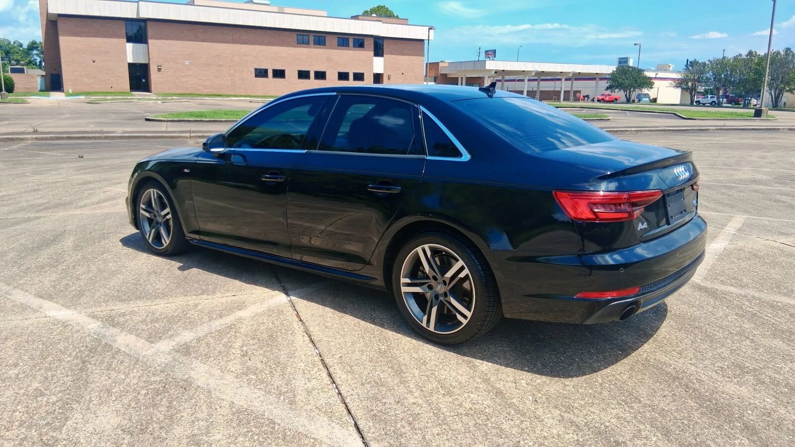 2017 Audi A4