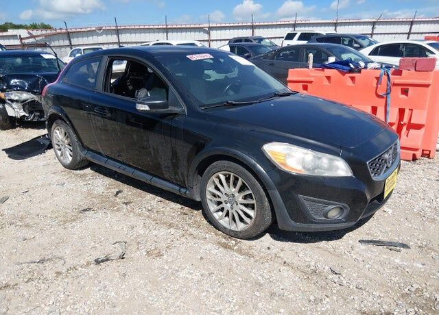 2011 VOLVO C30