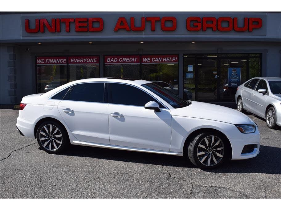 2022 AUDI A4