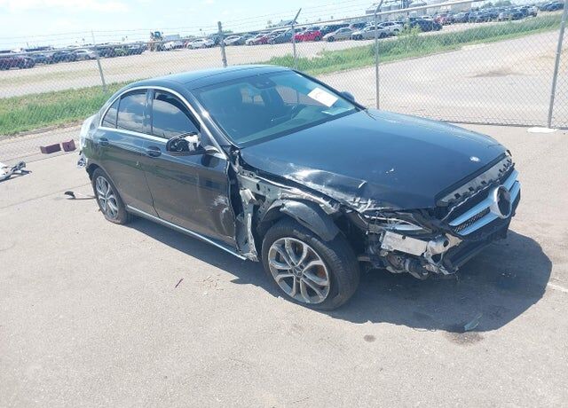 2016 MERCEDES-BENZ C-Class
