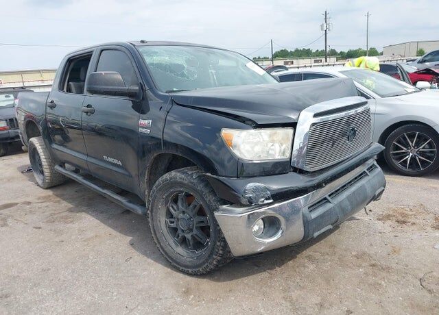 2012 TOYOTA Tundra