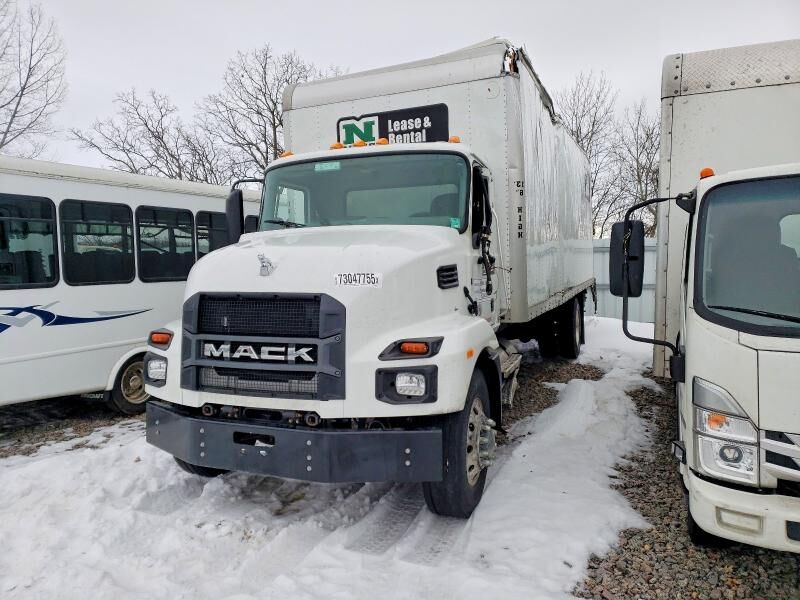 2022 MACK MD