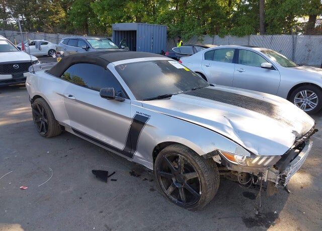 2015 FORD Mustang